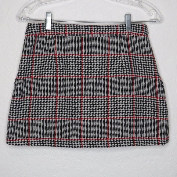 Forever 21* Women's Fully Lined Front Pockets Half Side Zip Skort~ Size Small - Picture 2 of 9